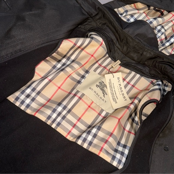 BURBERRY TRENCH COAT - Picture 3 of 16